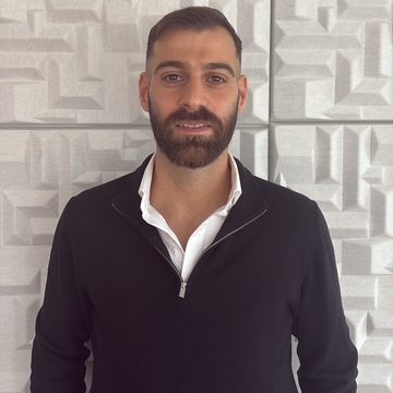 Porträtt av grundaren av Modern Consulting